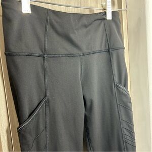 Lululemon Black High-Waisted Leggings with Pockets